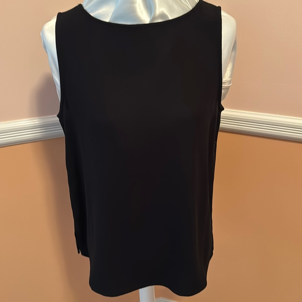 Basic sleeveless black top